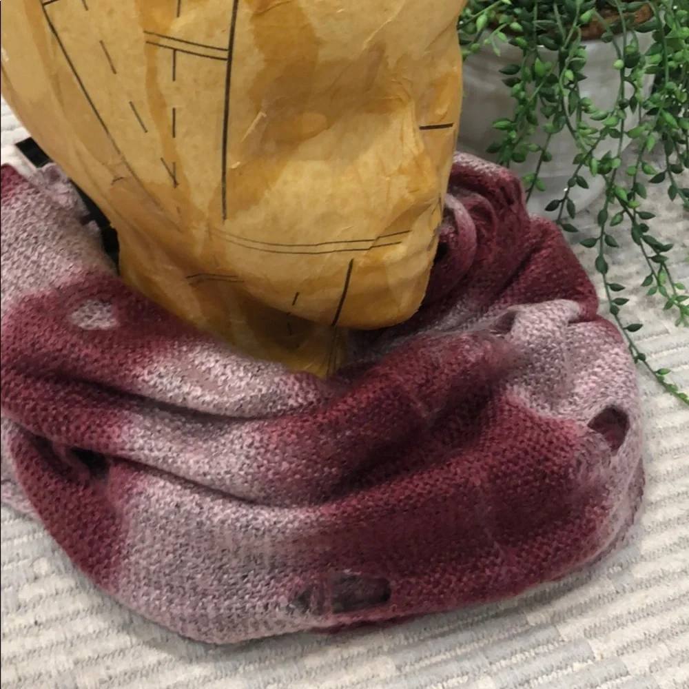 Steve Madden scarf